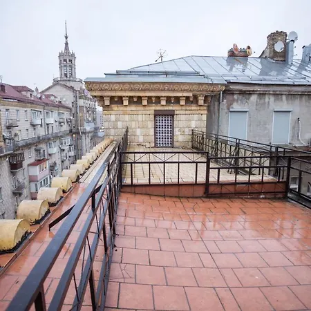 911 Khreshchatyk * Kiew
